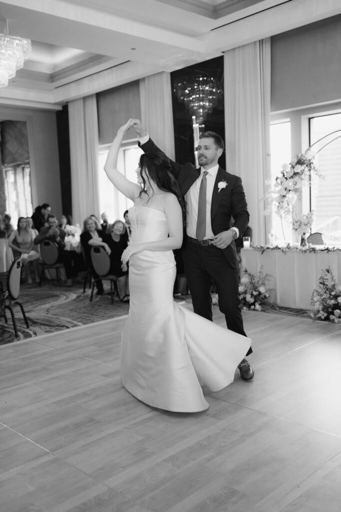 LaSalle Chicago Wedding First Dance